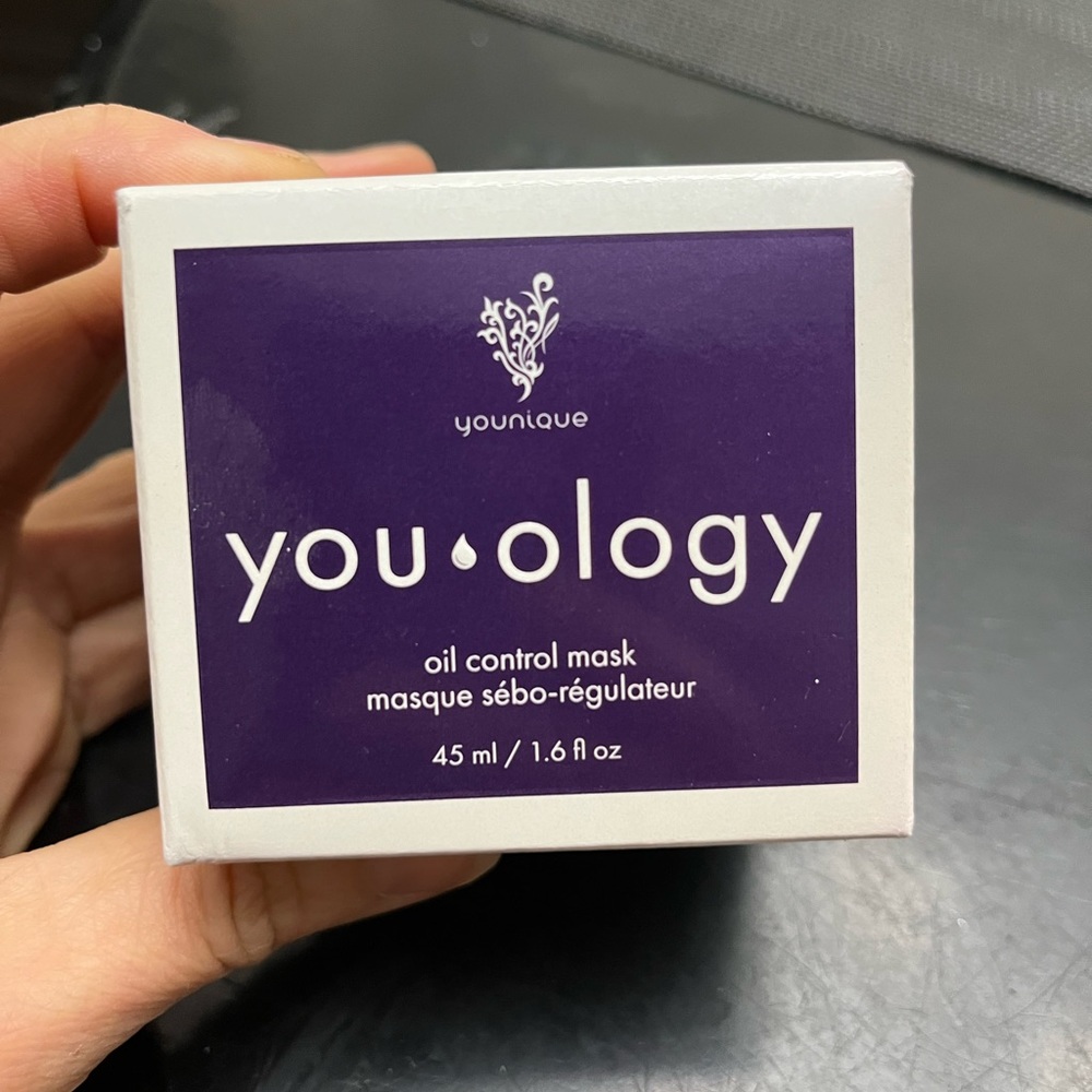 Younique oil control mask